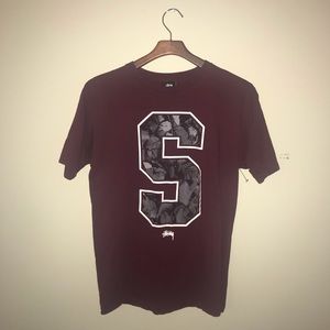 maroon stussy shirt